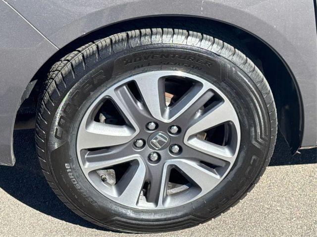 Photo of 2016 Gray Honda Odyssey