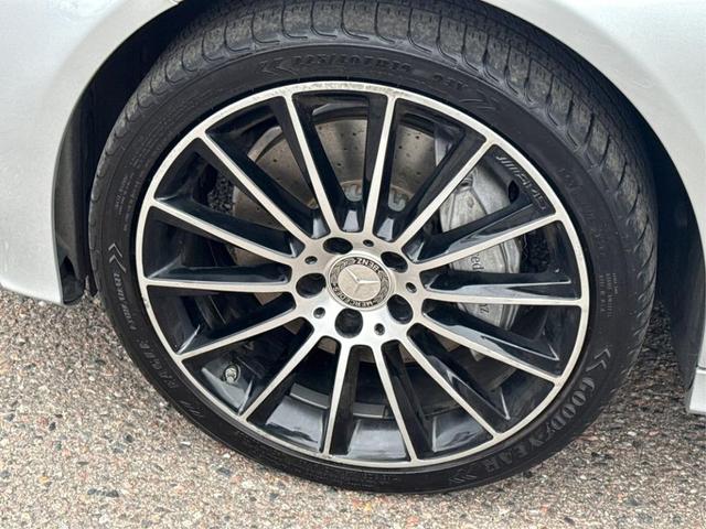Photo of 2015 Silver Mercedes-Benz C-Class
