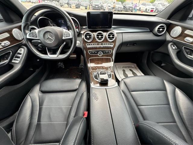 Photo of 2015 Silver Mercedes-Benz C-Class