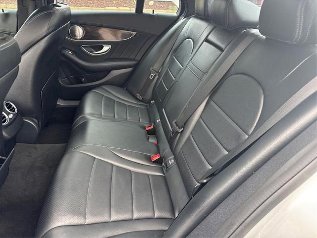 Photo of 2015 Silver Mercedes-Benz C-Class