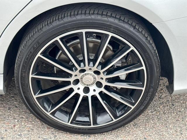 Photo of 2015 Silver Mercedes-Benz C-Class