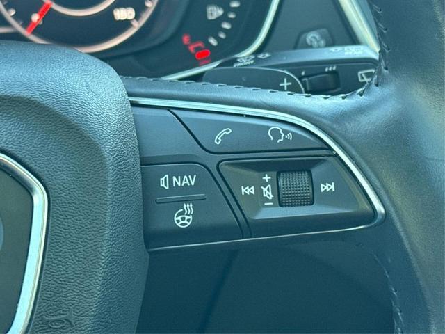 Photo of 2020 Navarra Blue Metallic Audi Q5