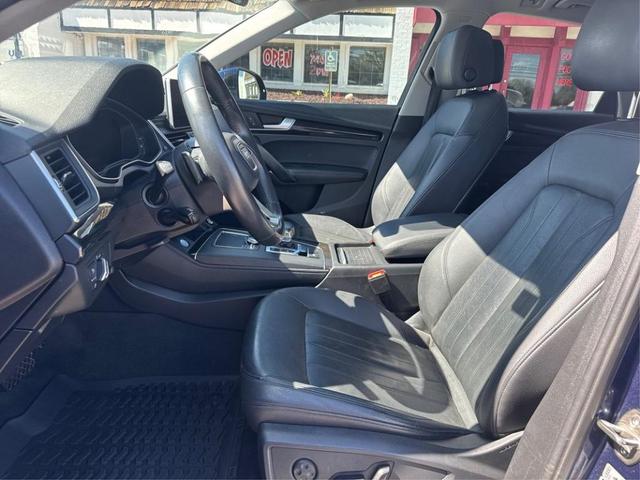 Photo of 2020 Navarra Blue Metallic Audi Q5