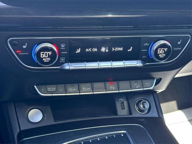 Photo of 2020 Navarra Blue Metallic Audi Q5