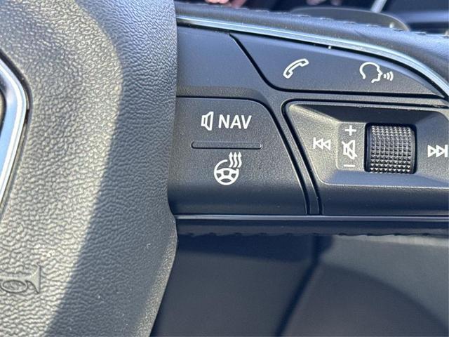 Photo of 2020 Navarra Blue Metallic Audi Q5