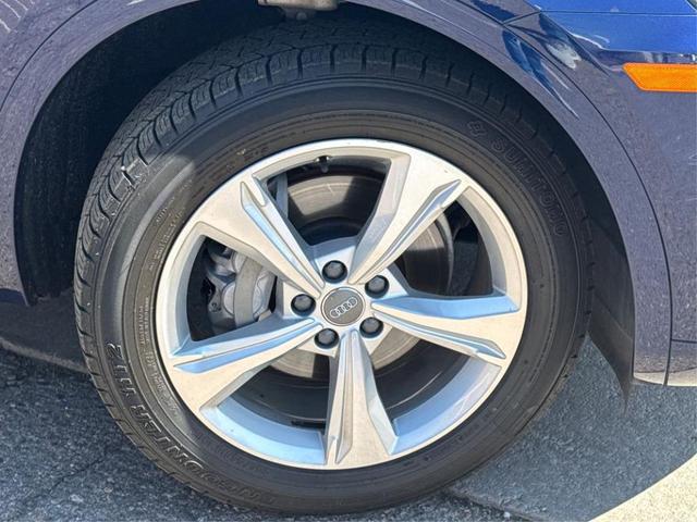 Photo of 2020 Navarra Blue Metallic Audi Q5