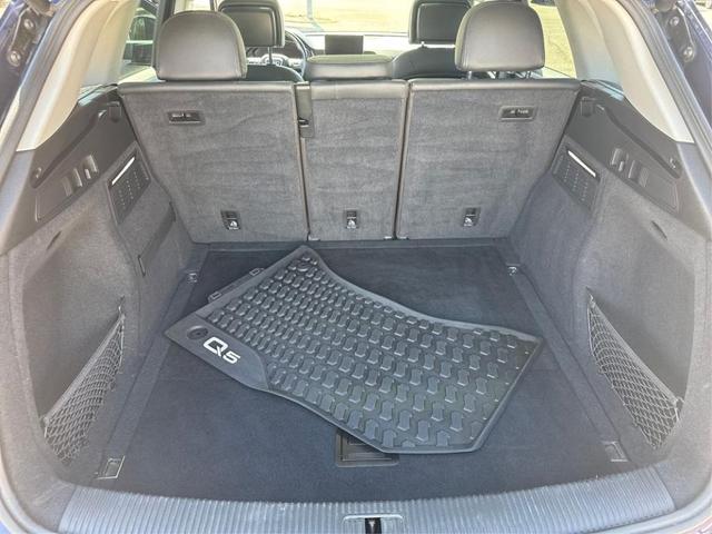 Photo of 2020 Navarra Blue Metallic Audi Q5