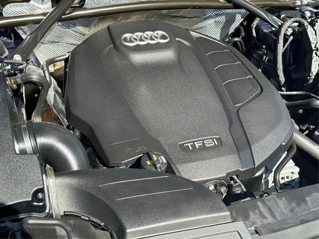 Photo of 2020 Navarra Blue Metallic Audi Q5