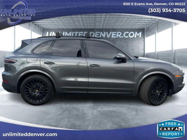 Photo of 2020 Gray Porsche Cayenne