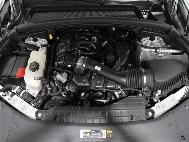 Photo of 2023 Bright White Clearcoat Jeep Grand Cherokee