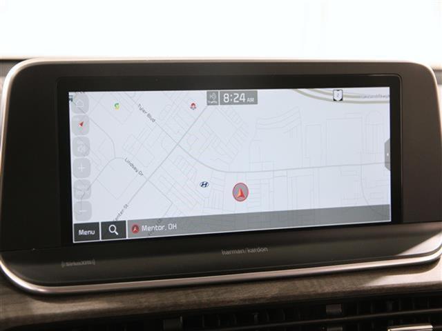 Photo of 2022 Glacial White Pearl Kia Telluride