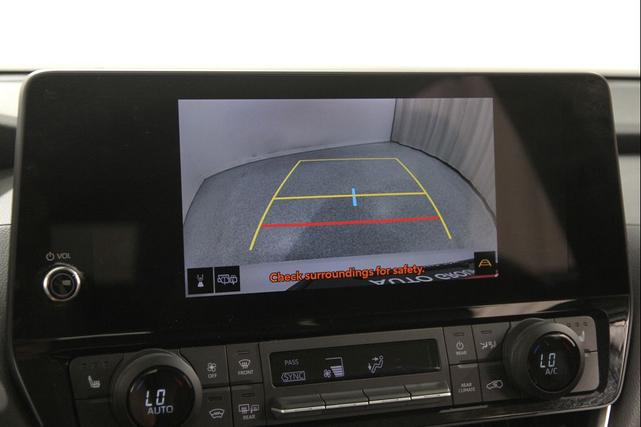Photo of 2024 Wind Chill Pearl Toyota Grand Highlander
