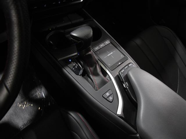 Photo of 2022 Atomic Silver Lexus UX 250h