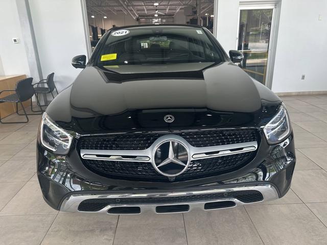 Photo of 2021 Black Mercedes-Benz GLC 300