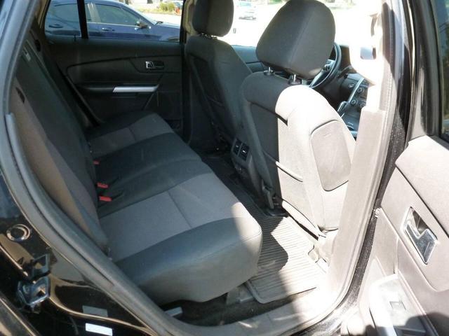 Photo of 2013 Black Ford Edge