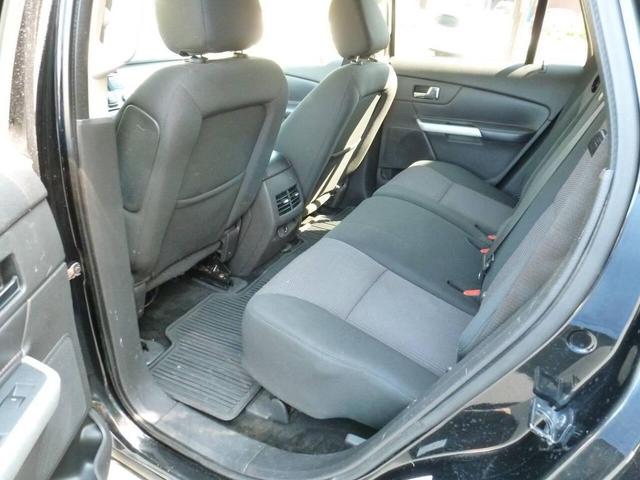 Photo of 2013 Black Ford Edge