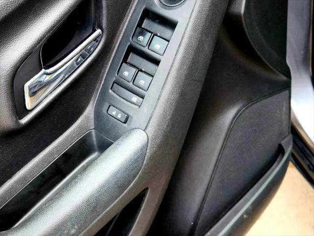Photo of 2020 GRAY Chevrolet Trax