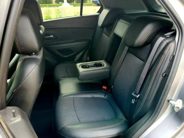 Photo of 2020 GRAY Chevrolet Trax