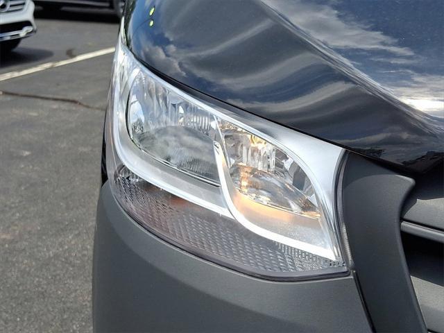 Photo of 2025 Black Mercedes-Benz Sprinter 2500