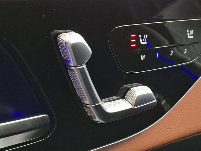 Photo of 2025 Black Mercedes-Benz GLC 350e