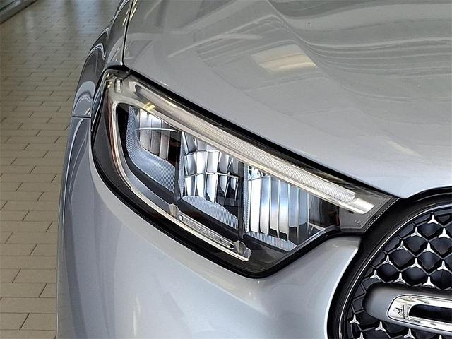 Photo of 2025 Mercedes-Benz GLC 350e