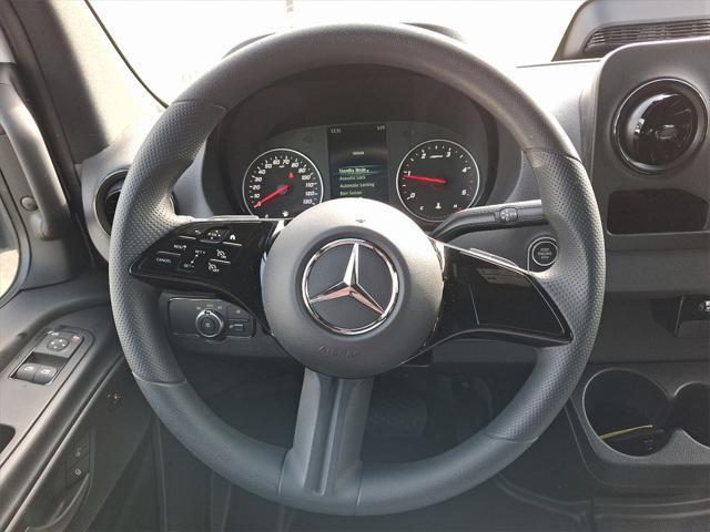 Photo of 2025 White Mercedes-Benz Sprinter 2500