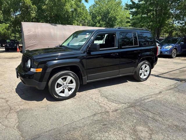 Photo of 2014 Black Clearcoat Jeep Patriot