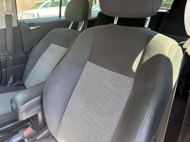 Photo of 2014 Black Clearcoat Jeep Patriot