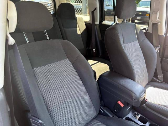 Photo of 2014 Black Clearcoat Jeep Patriot