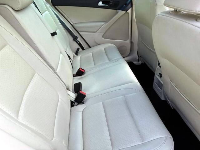 Photo of 2017 Pure White Volkswagen Tiguan