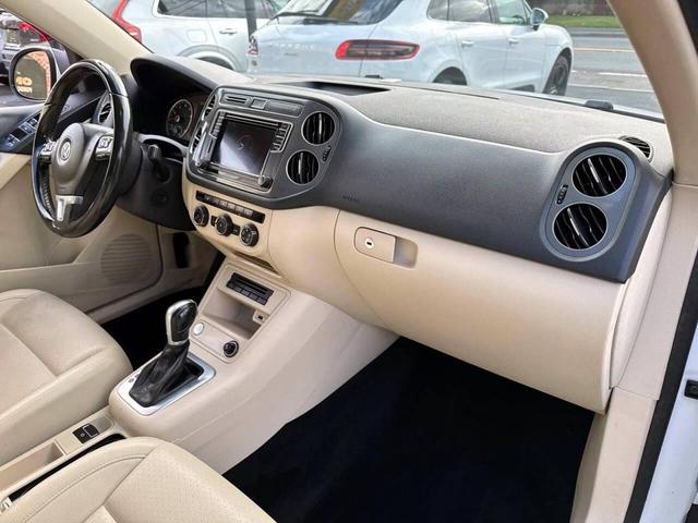 Photo of 2017 Pure White Volkswagen Tiguan