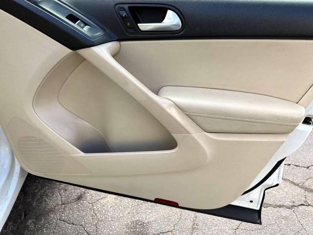 Photo of 2017 Pure White Volkswagen Tiguan