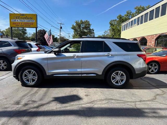 Photo of 2021 Iconic Silver Metallic Ford Explorer