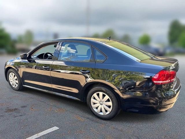 Photo of 2013 Black Volkswagen Passat