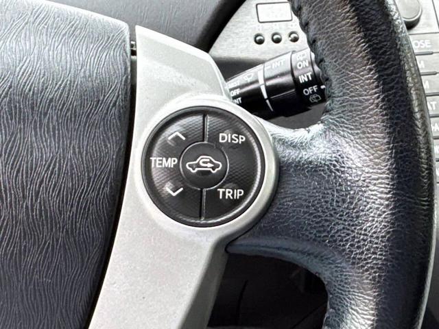 Photo of 2013 Winter Gray Metallic Toyota Prius