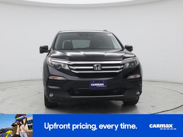 Photo of 2017 Black Honda Pilot