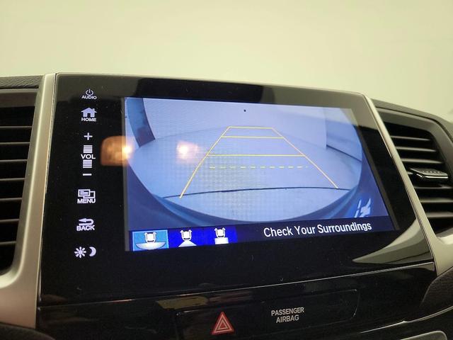 Photo of 2017 Black Honda Pilot