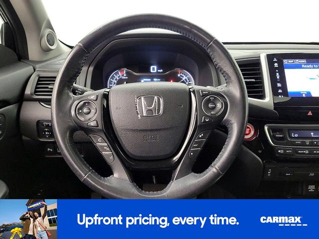 Photo of 2017 Black Honda Pilot