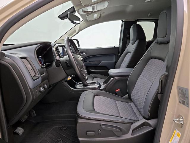 Photo of 2022 Tan Chevrolet Colorado