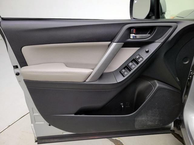 Photo of 2014 Silver Subaru Forester