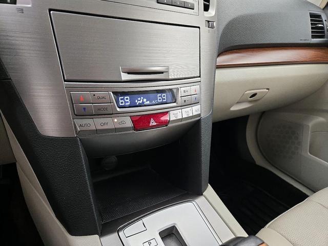 Photo of 2013 Blue Subaru Outback