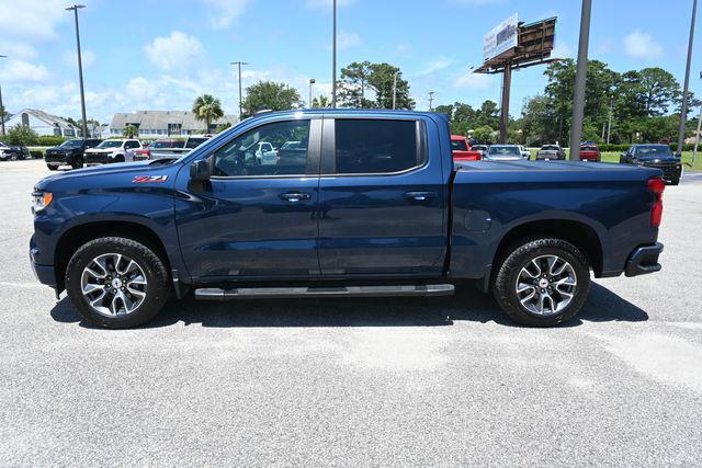 Photo of 2022 Northsky Blue Metallic Chevrolet Silverado 1500
