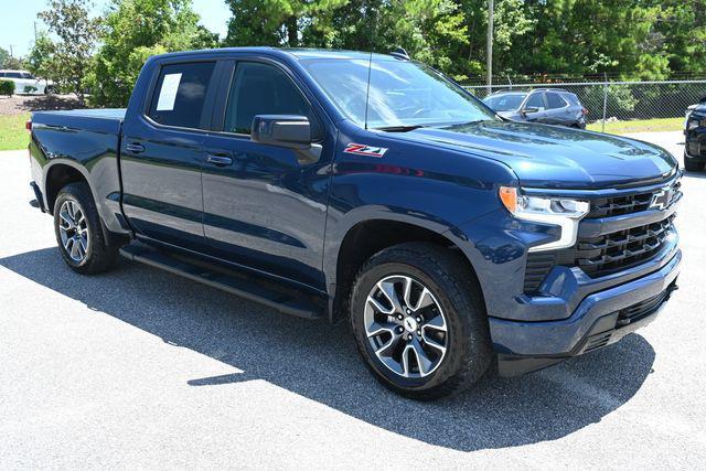 Photo of 2022 Northsky Blue Metallic Chevrolet Silverado 1500