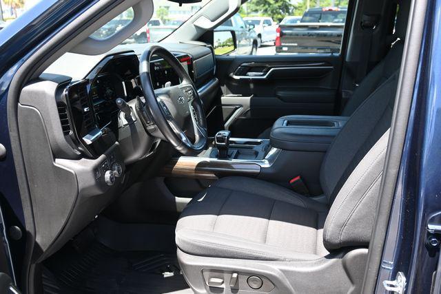 Photo of 2022 Northsky Blue Metallic Chevrolet Silverado 1500