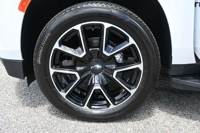 Photo of 2023 Summit White Chevrolet Tahoe