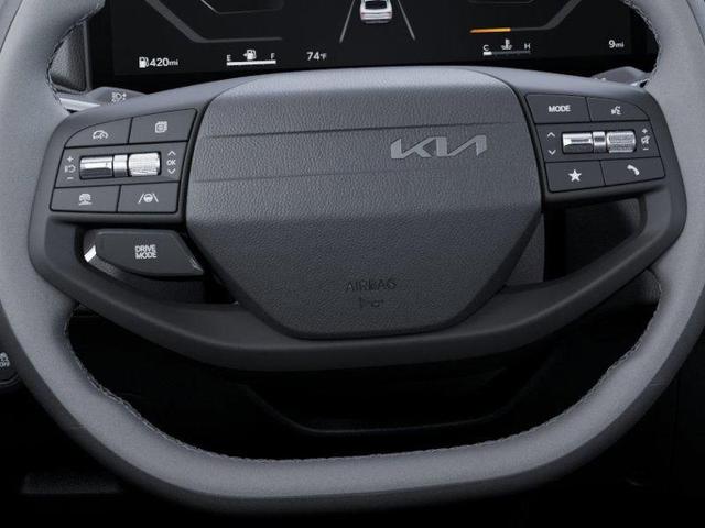 Photo of 2025 Snow White Pearl Kia K4