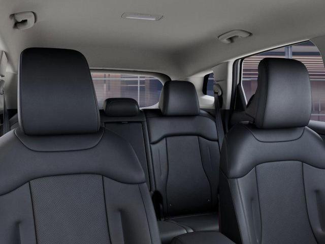 Photo of 2026 Snow White Pearl Kia Sportage Hybrid