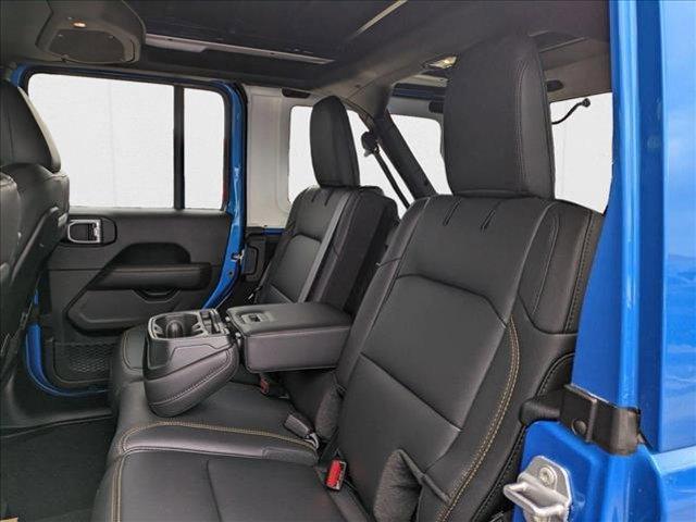 Photo of 2025 Hydro Blue Pearlcoat Jeep Wrangler