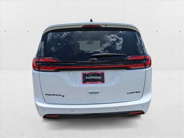 Photo of 2025 Bright White Clearcoat Chrysler Pacifica