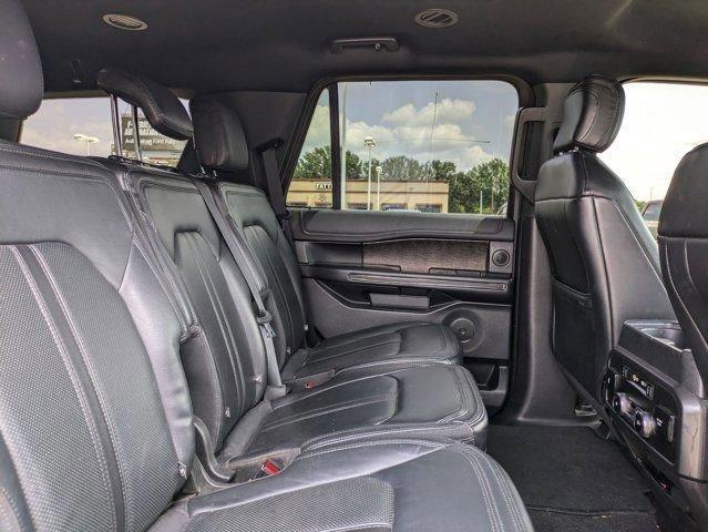Photo of 2019 Agate Black Metallic Ford Expedition